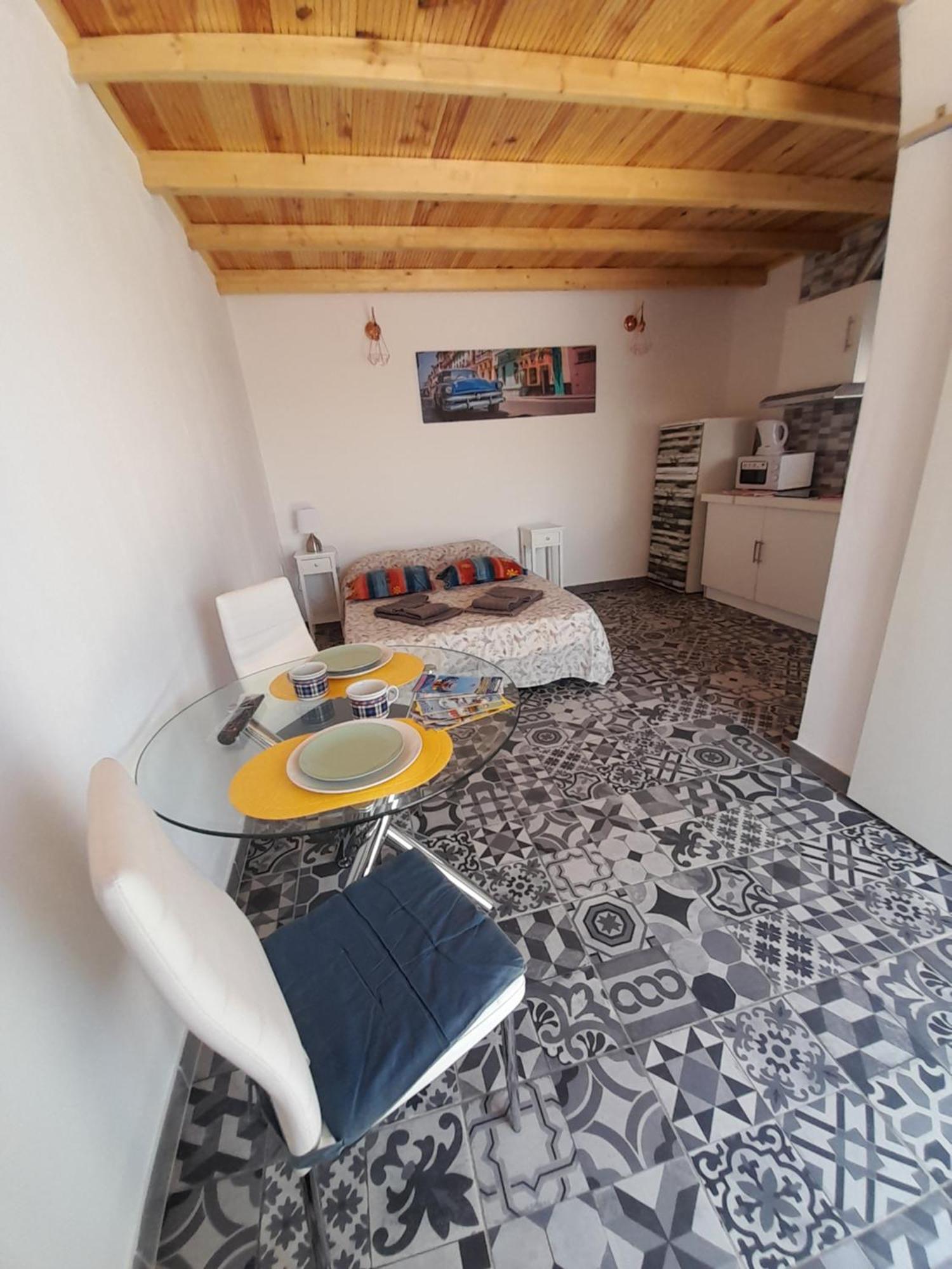 Estudio Dominicana In Albufeira Gale Екстер'єр фото